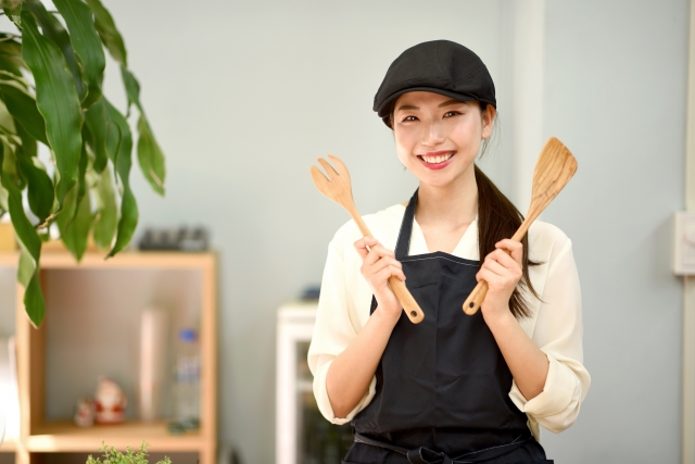 誰もが知っている大手飲食サービスの調理と接客／飲食未経験OK／待遇充実！