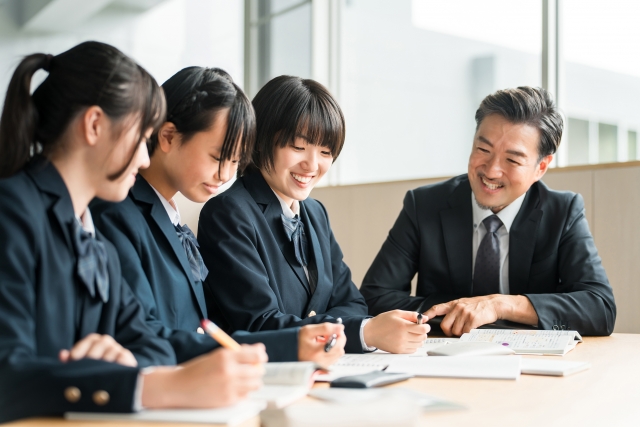 学校運営職：ナショナル職／未経験から教育の仕事へ！／全国転勤あり