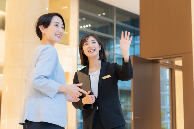 【全国】年収450万以上！月収35万以上！／未経験からOK／ホテルマネジメント業務