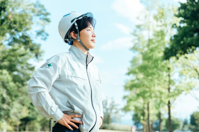 未経験から月収45万以上！／伐採や草刈りメインのお仕事／森林管理業務