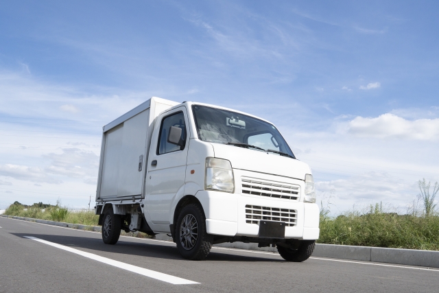 【ルート配送ドライバー】普通免許・AT限定でOK／夕方にはお仕事終了／有給取得率高め