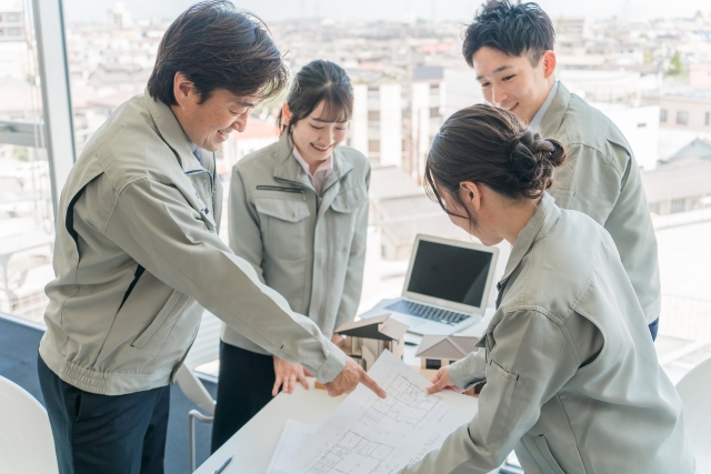 【機械・電気専攻】リクルートグループの一員として、 スタッフサービス・エンジニアリングの 正社員として大手メーカーの設計・開発エンジニアへ。無期雇用派遣という選択。独自の「卒業制度」で憧れの企業への転籍も。