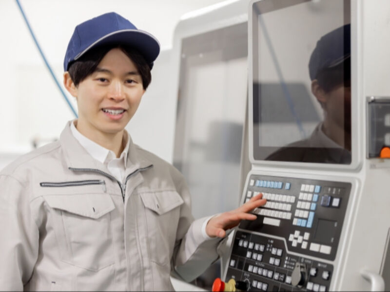 未経験から「手に職」を。特殊ねじをつくるNC旋盤オペレーター｜年間休日約120日・無料駐車場完備